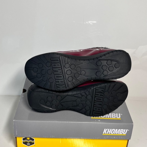 Khombu Megan Waterproof Front-Zip Winter Boots - Picture 6 of 6